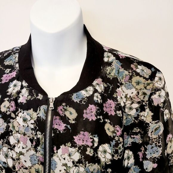 3/$20 Vintage flower pattern see through jacket - Picture 3 of 4
